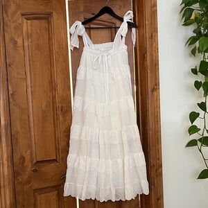 Elegant White Maxi Dress